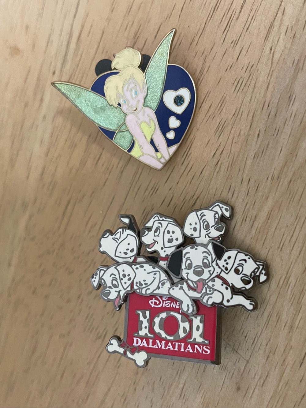 Disney pin bundle (2) 101 Dalmatians and Tinkerbell